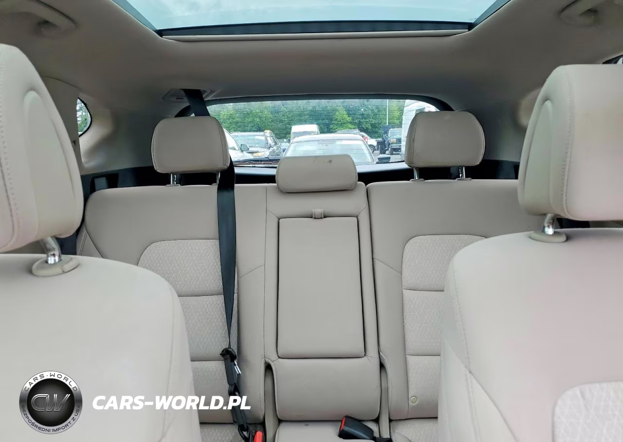 2018 Hyundai Tucson Value VIN:KM8J3CA25JU684742 - 10