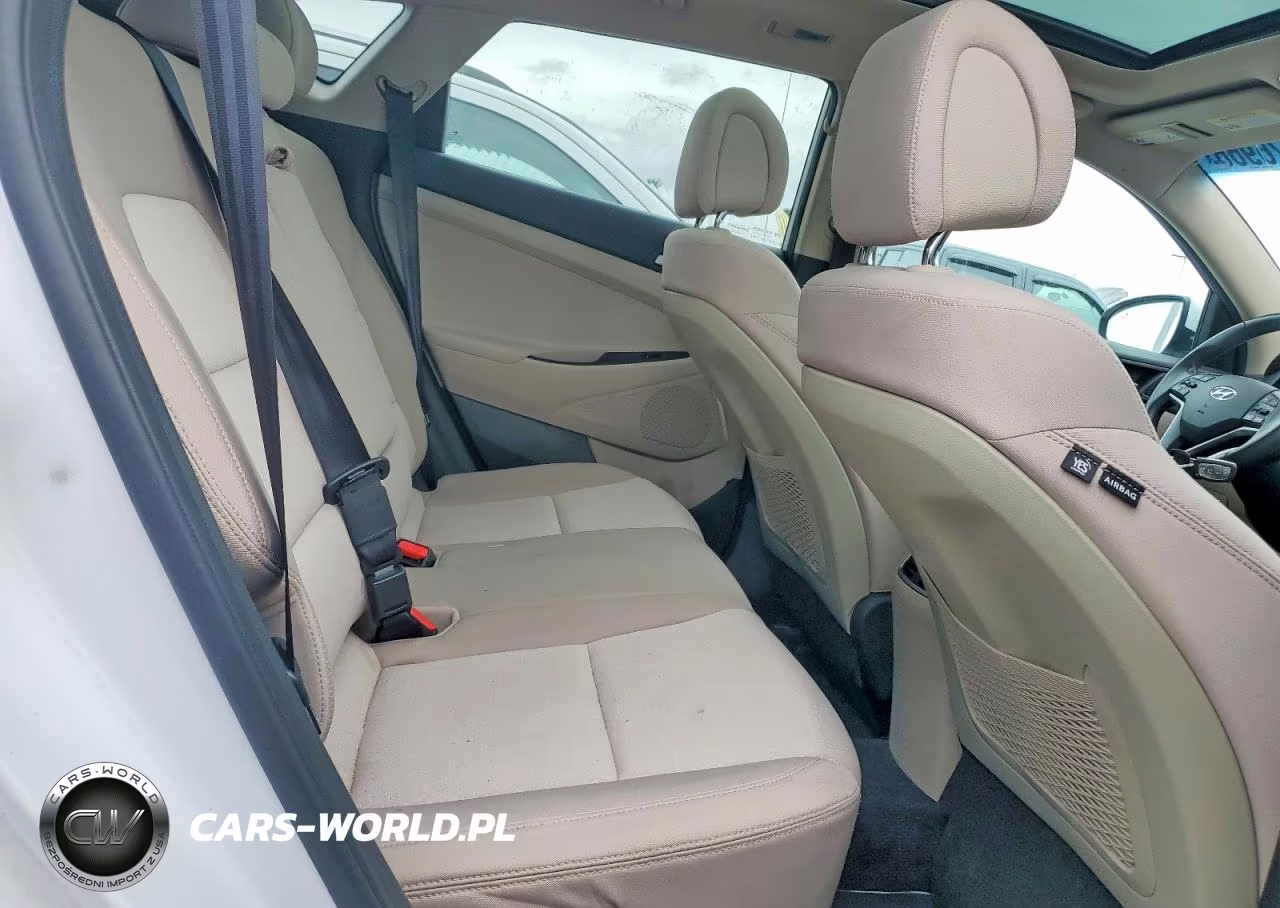 2018 Hyundai Tucson Value VIN:KM8J3CA25JU684742 - 11