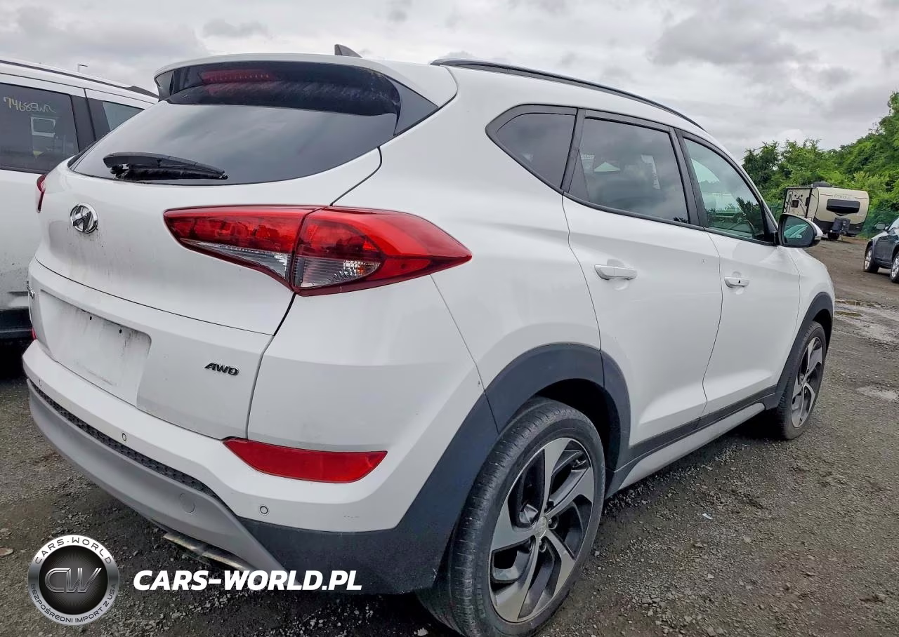2018 Hyundai Tucson Value VIN:KM8J3CA25JU684742 - 3