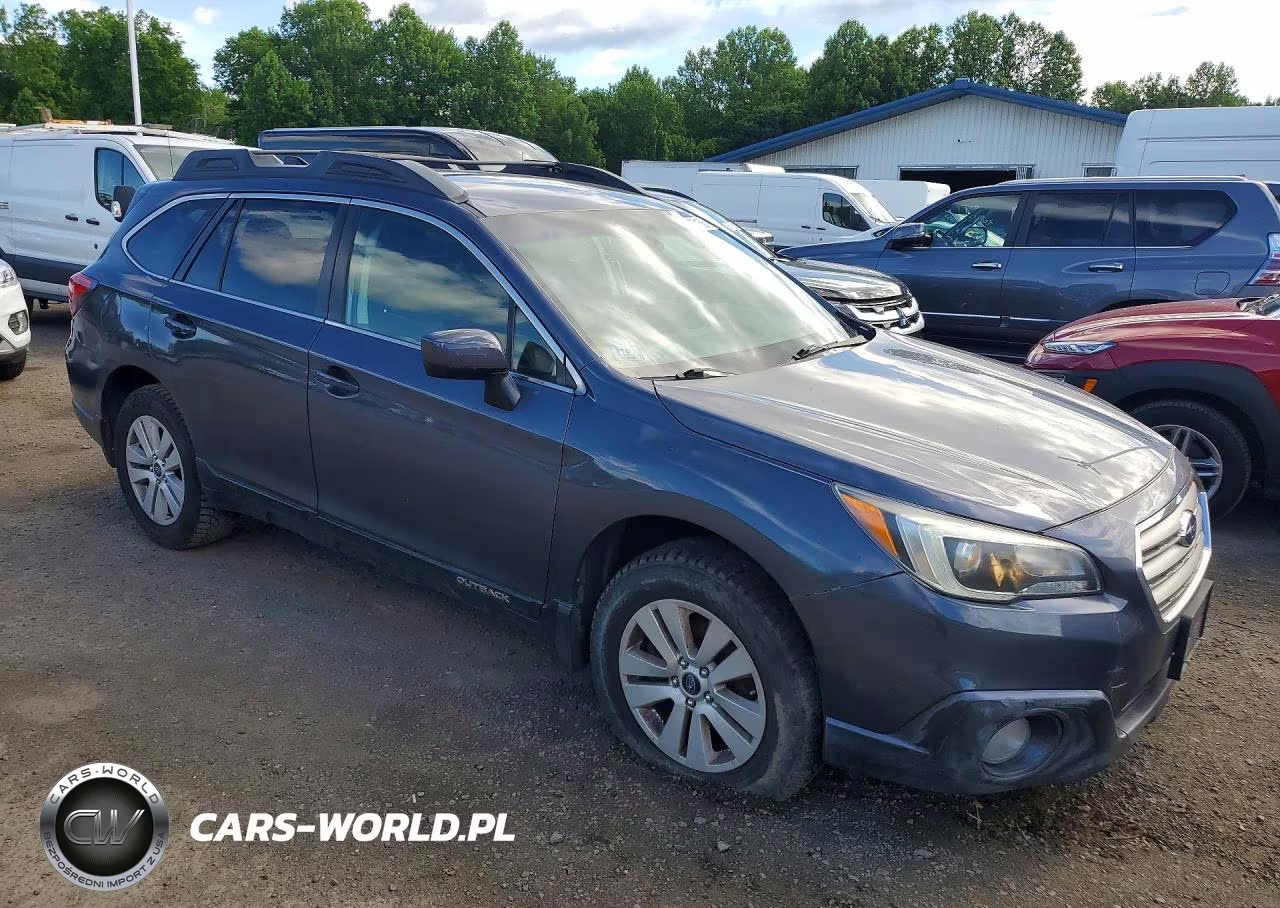 2016 Subaru Outback 2.5I Premium VIN:4S4BSACC1G3247840 - 4