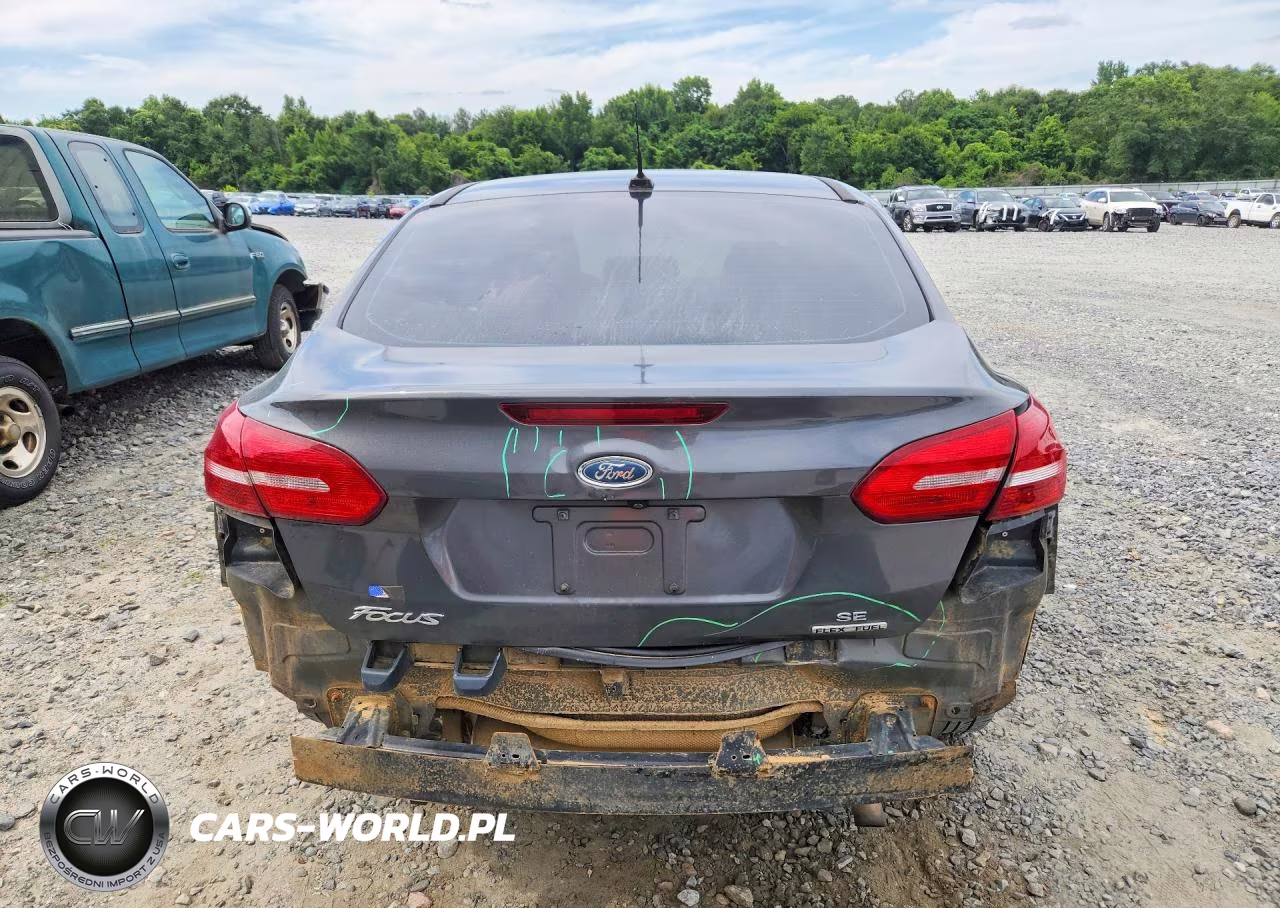 2016 Ford Focus Se VIN:1FADP3F25GL381737 - 6
