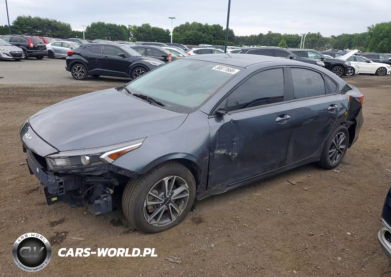 2022 Kia Forte Lxs – zdjęcie 1 z 12