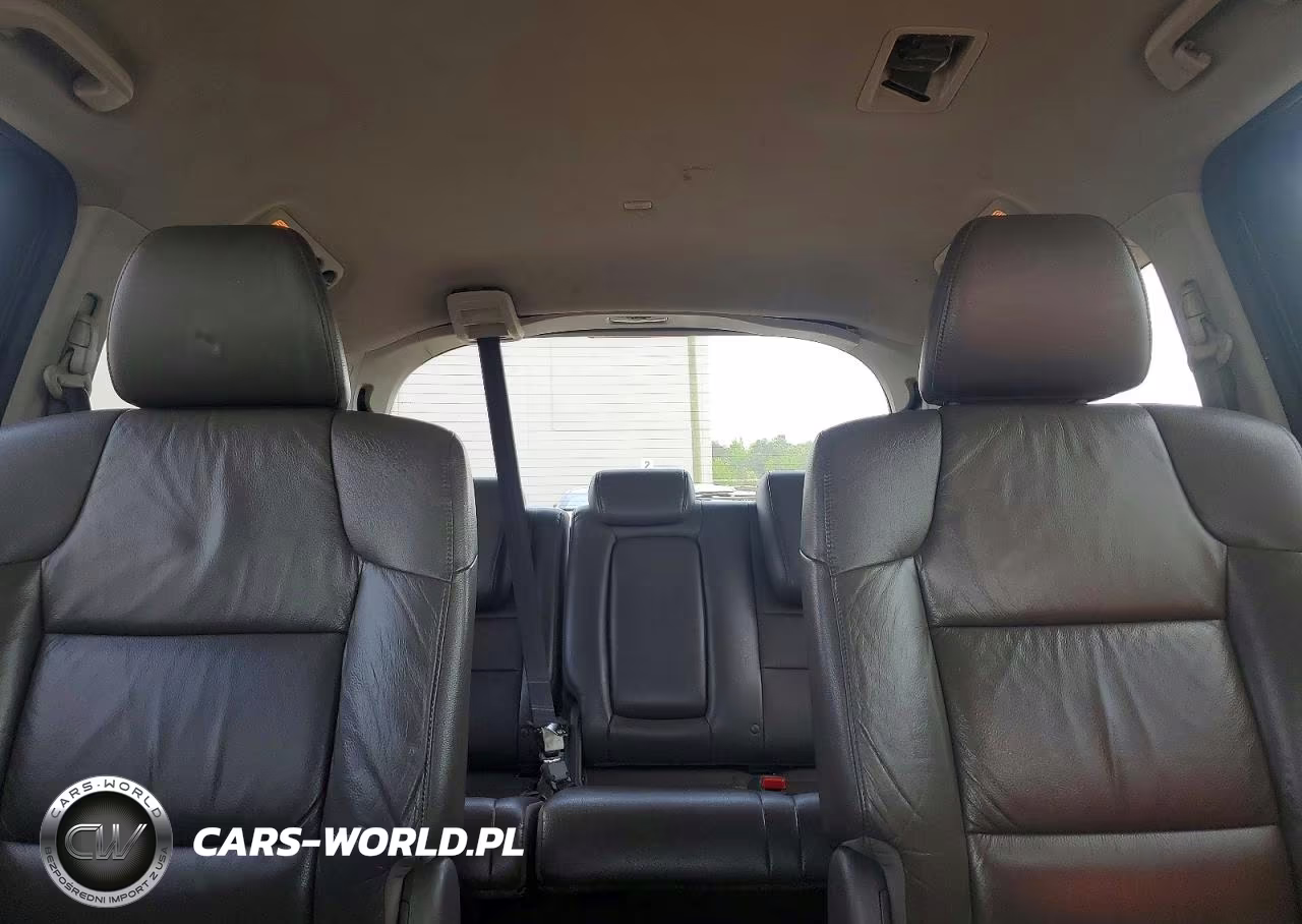 2011 Honda Odyssey Touring VIN:5FNRL5H93BB090067 - 10