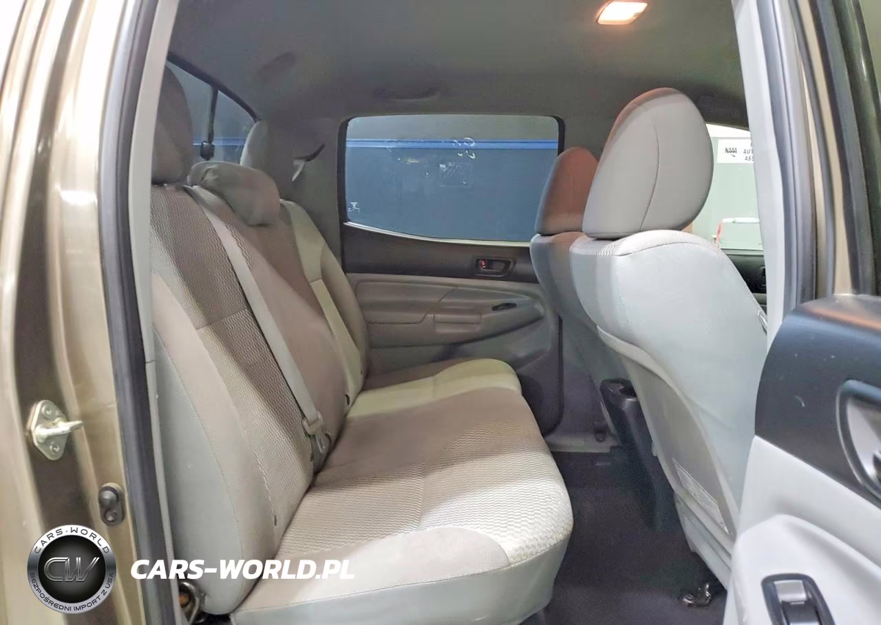 2014 Toyota Tacoma Double Cab VIN:3TMLU4EN7EM138264 - 10