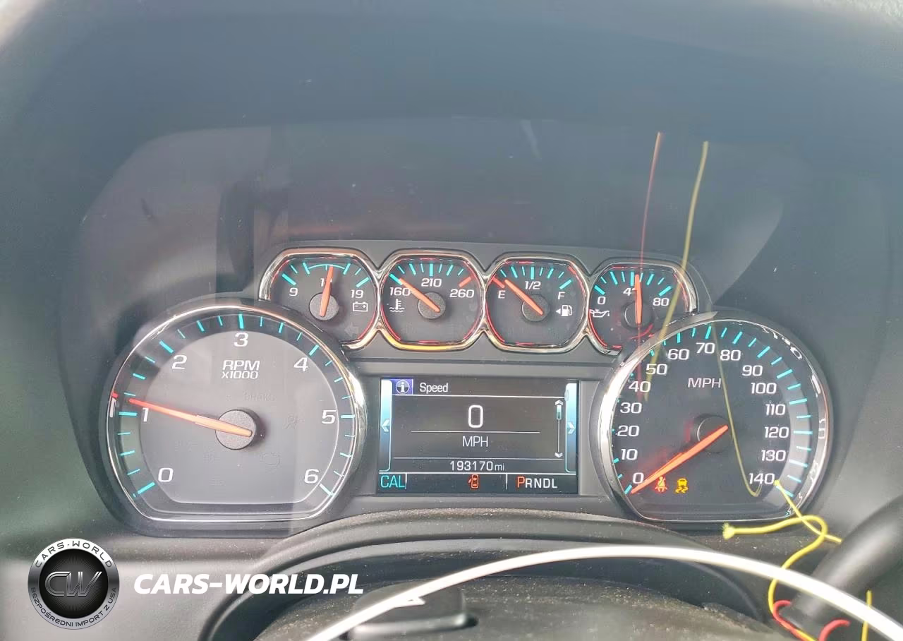 2019 Chevrolet Suburban K1500 Lt VIN:1GNSKHKC4KR408032 - 9