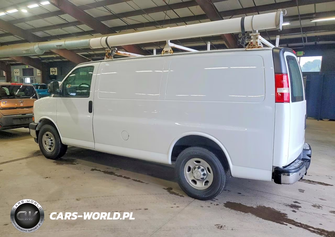 2018 Chevrolet Express G3500 VIN:1GCZGGFG0J1332449 - 2