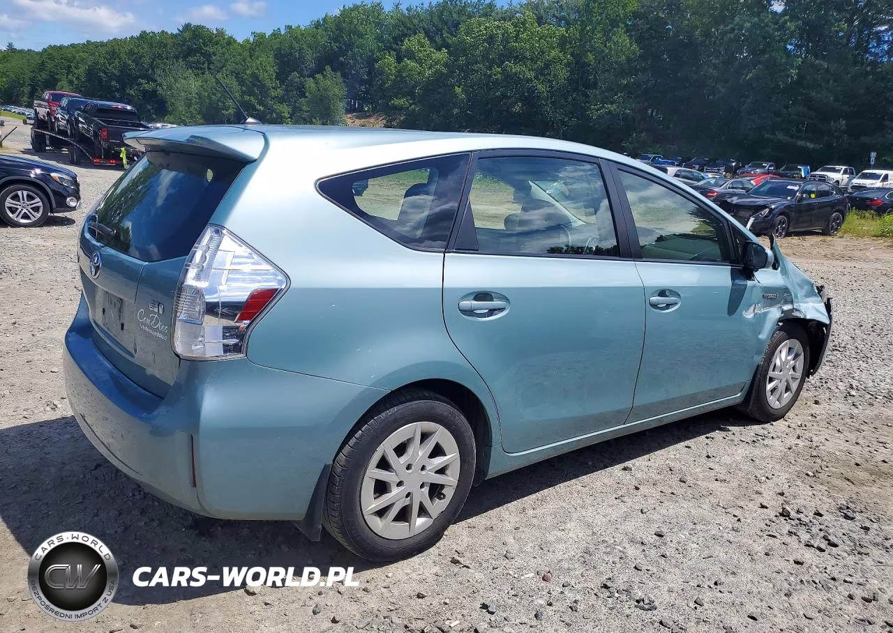2013 Toyota Prius V Two VIN:JTDZN3EU9D3252694 - 3