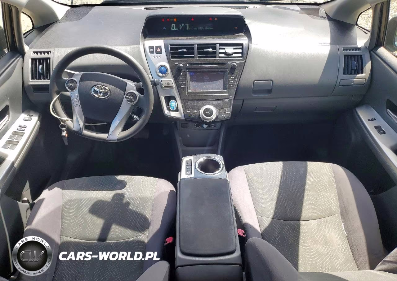 2013 Toyota Prius V Two VIN:JTDZN3EU9D3252694 - 8