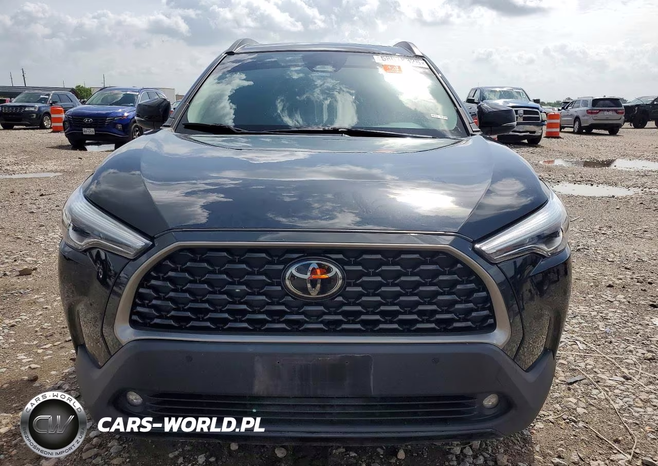 2023 Toyota Corolla Cross Xle VIN:7MUDAAAG9PV055088 - 5