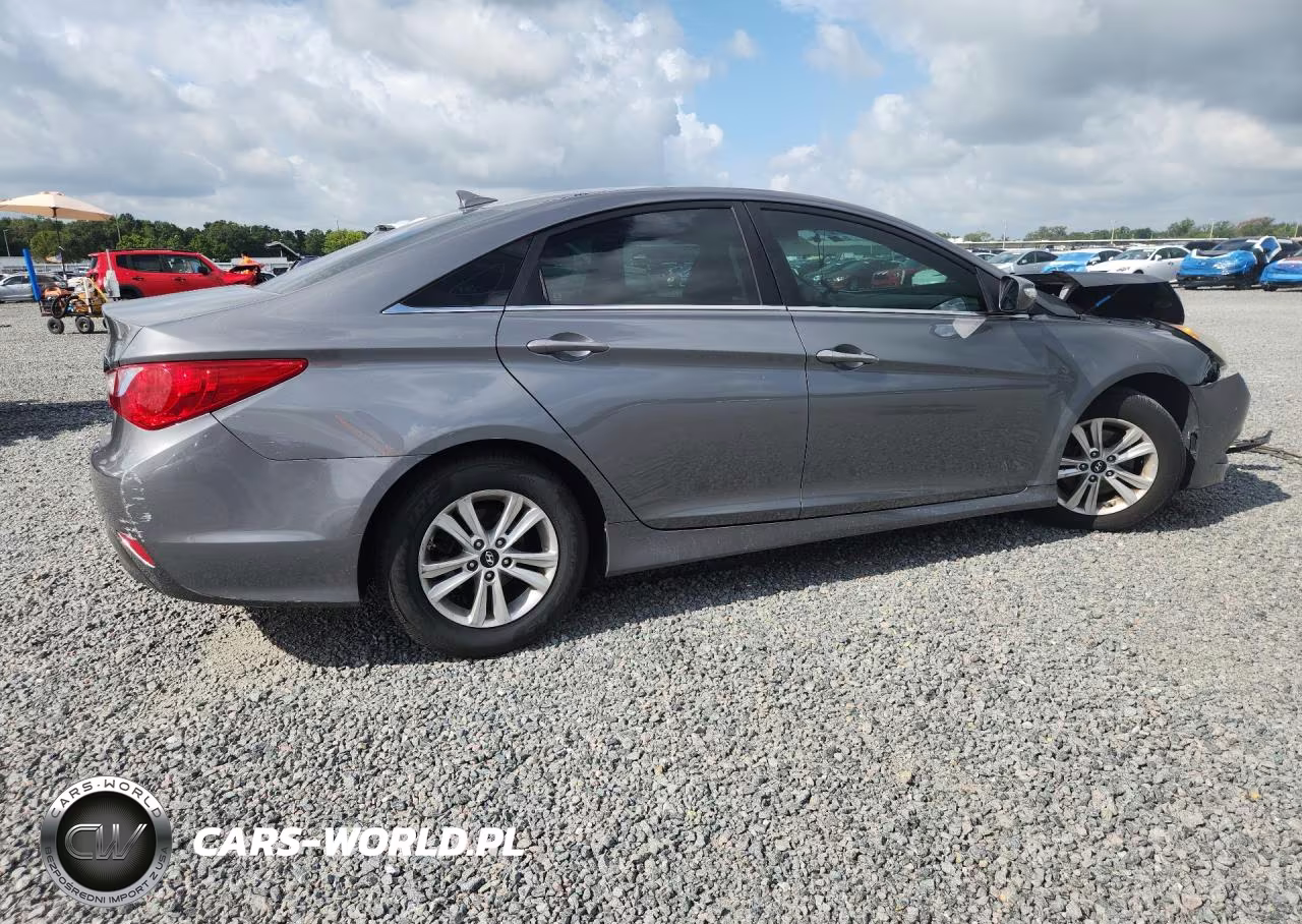 2014 Hyundai Sonata Gls VIN:5NPEB4AC8EH843552 - 3