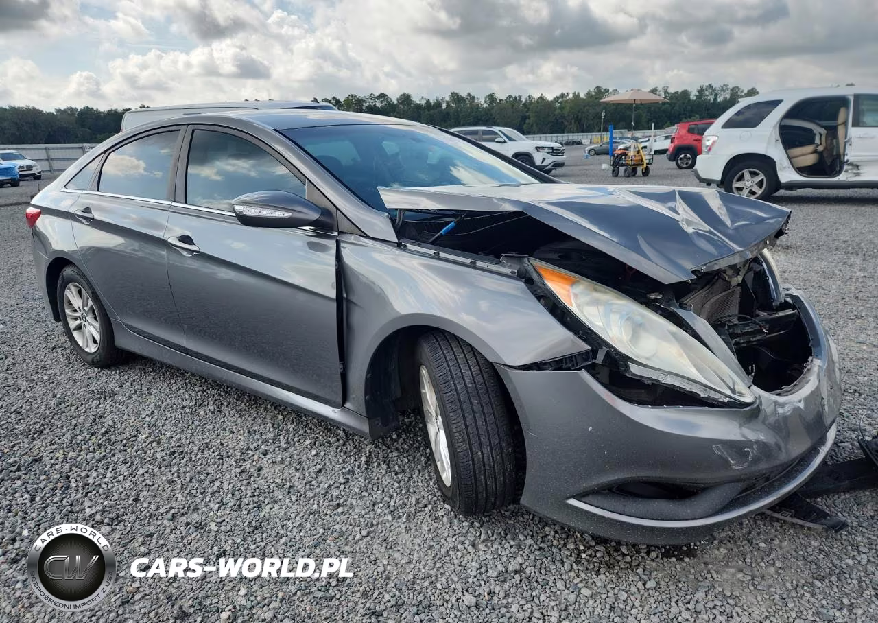 2014 Hyundai Sonata Gls VIN:5NPEB4AC8EH843552 - 4