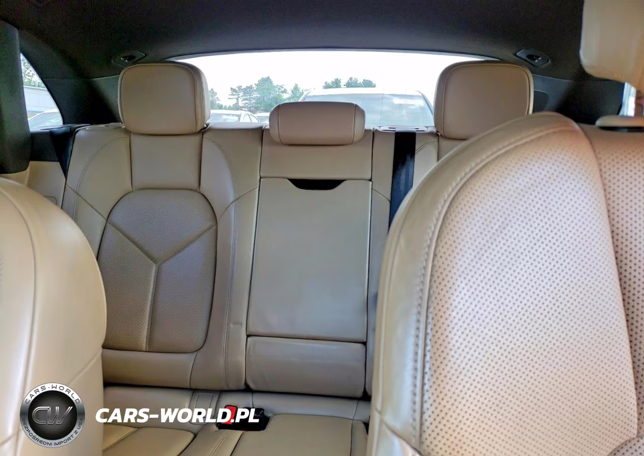 2018 Porsche Macan S VIN:WP1AB2A51JLB34762 - 10