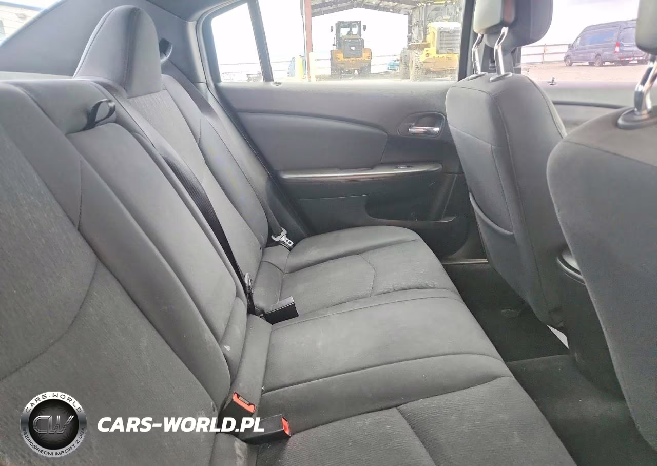 2013 Chrysler 200 Touring VIN:1C3CCBBB5DN612657 - 10