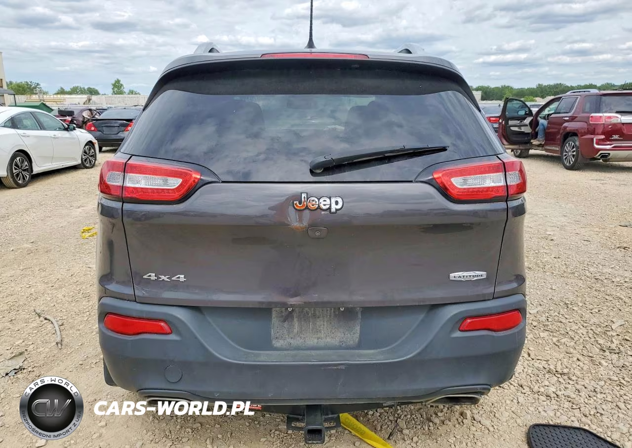 2017 Jeep Cherokee Latitude VIN:1C4PJMCS4HW651902 - 6