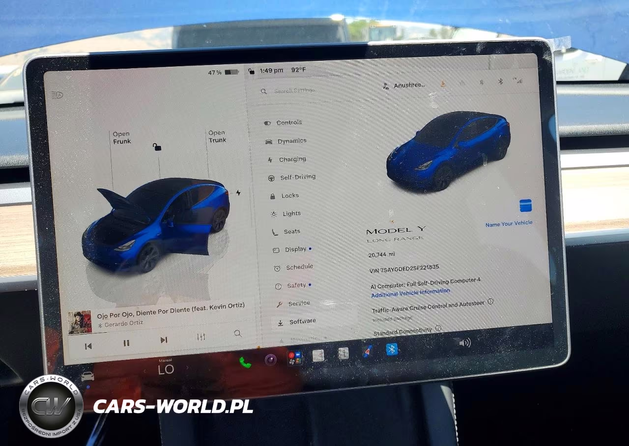 2025 Tesla Model Y VIN:7SAYGDED2SF221835 - 9