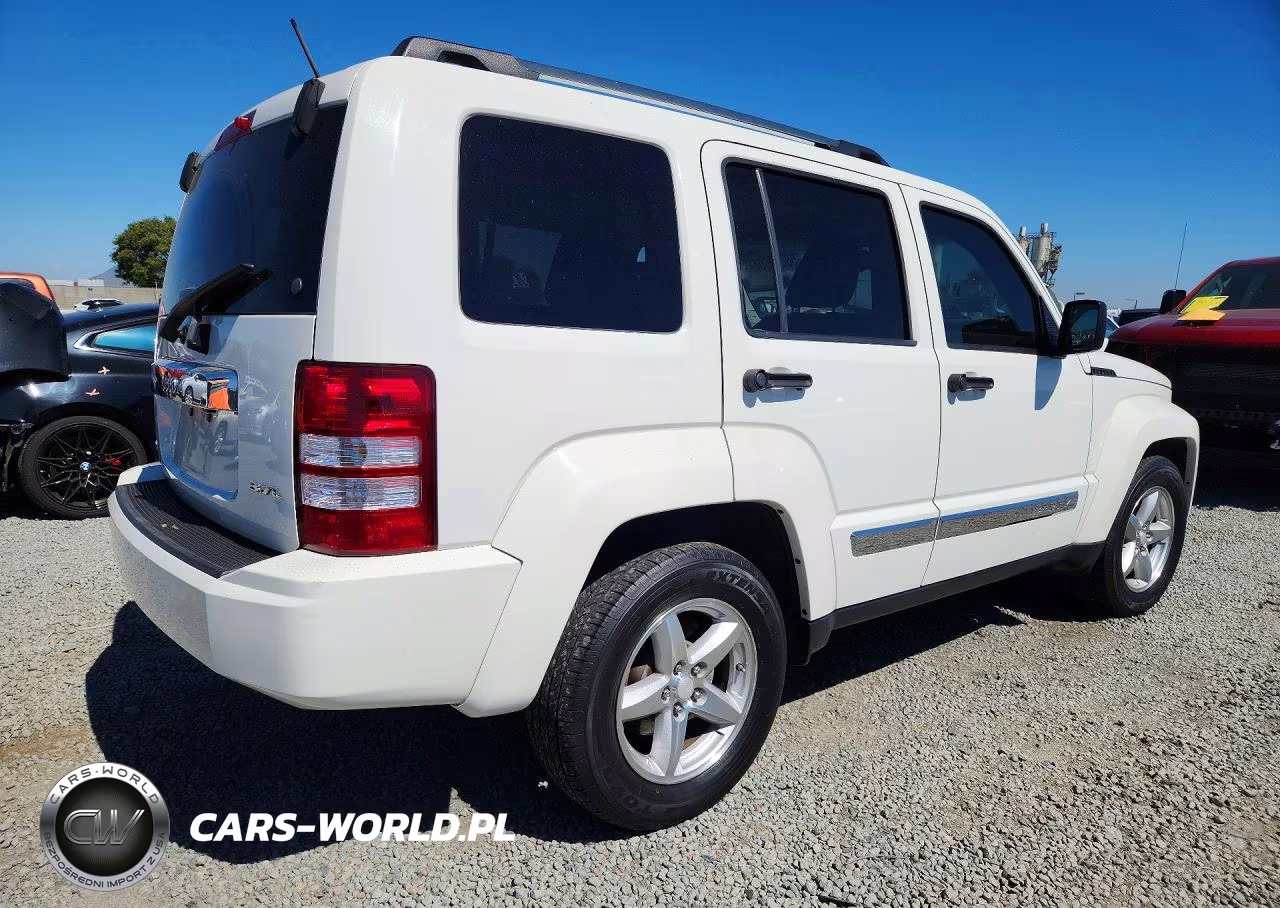 2008 Jeep Liberty Limited VIN:1J8GP58K48W250596 - 3