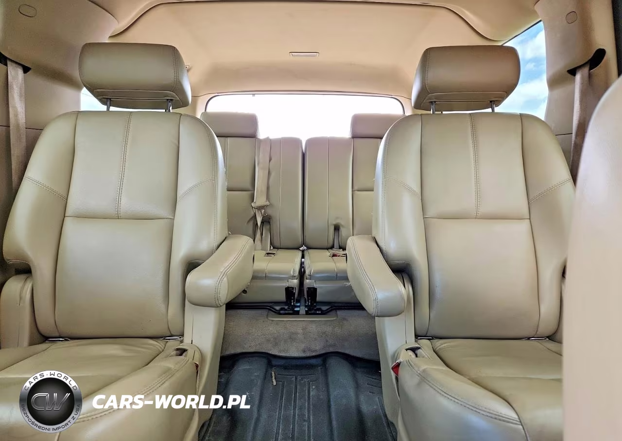 2007 Chevrolet Suburban K1500 VIN:1GNFK163X7J261370 - 10