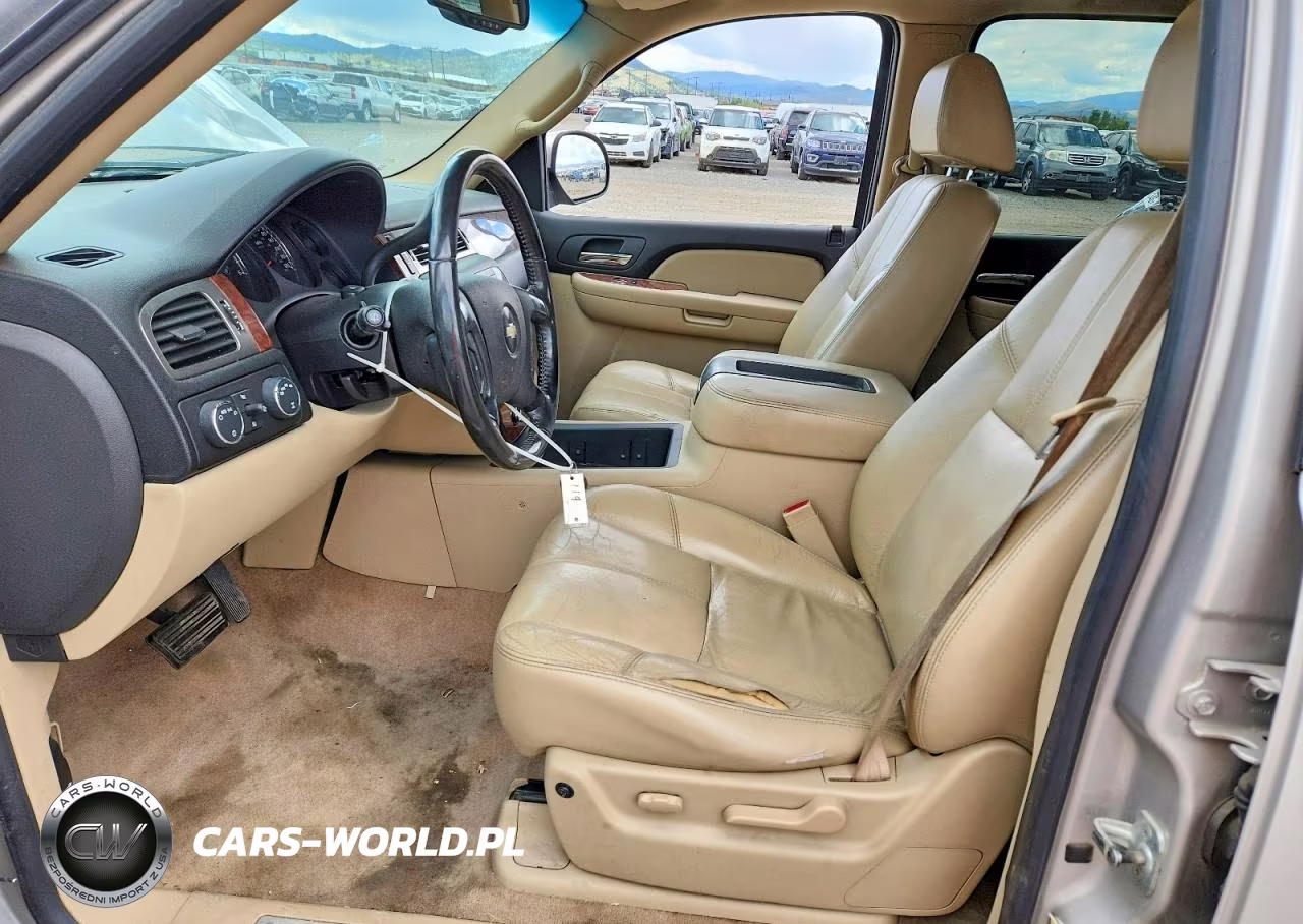 2007 Chevrolet Suburban K1500 VIN:1GNFK163X7J261370 - 7