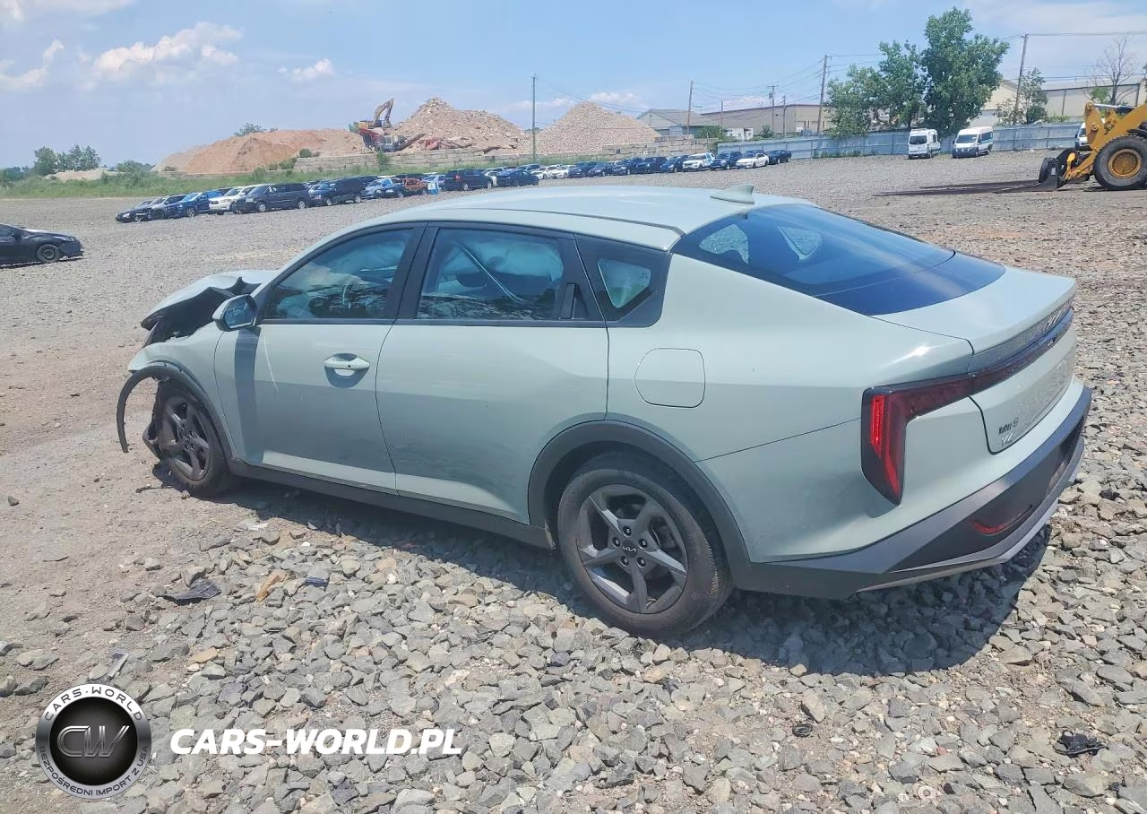 2025 Kia K4 Lxs VIN:3KPFT4DE5SE149609 - 2