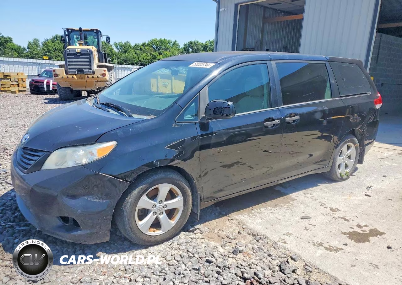 2012 Toyota Sienna Base 7-Passenger – zdjęcie 1 z 13