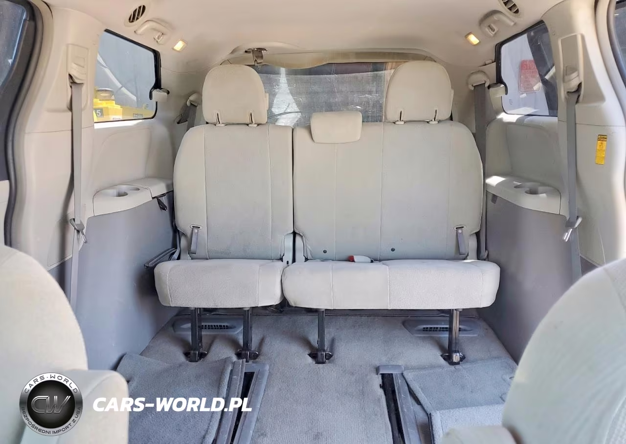 2012 Toyota Sienna Base 7-Passenger VIN:5TDZK3DC4CS278117 - 10