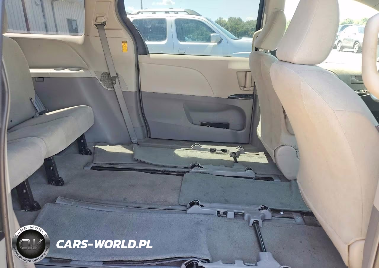 2012 Toyota Sienna Base 7-Passenger VIN:5TDZK3DC4CS278117 - 11