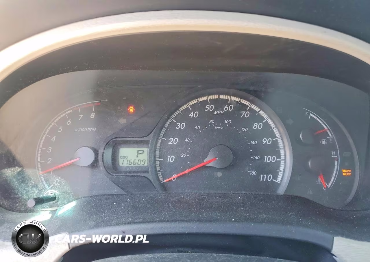 2012 Toyota Sienna Base 7-Passenger VIN:5TDZK3DC4CS278117 - 9