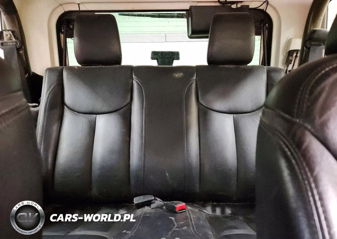 2014 Jeep Wrangler Sahara VIN:1C4AJWBG4EL320300 - 10