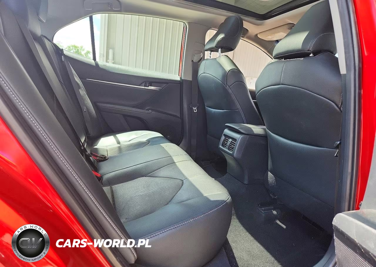 2019 Toyota Camry Xse VIN:4T1B61HK1KU205613 - 10