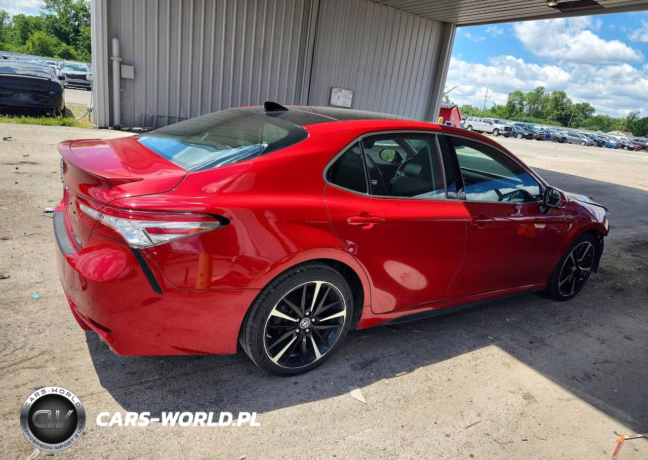 2019 Toyota Camry Xse VIN:4T1B61HK1KU205613 - 3