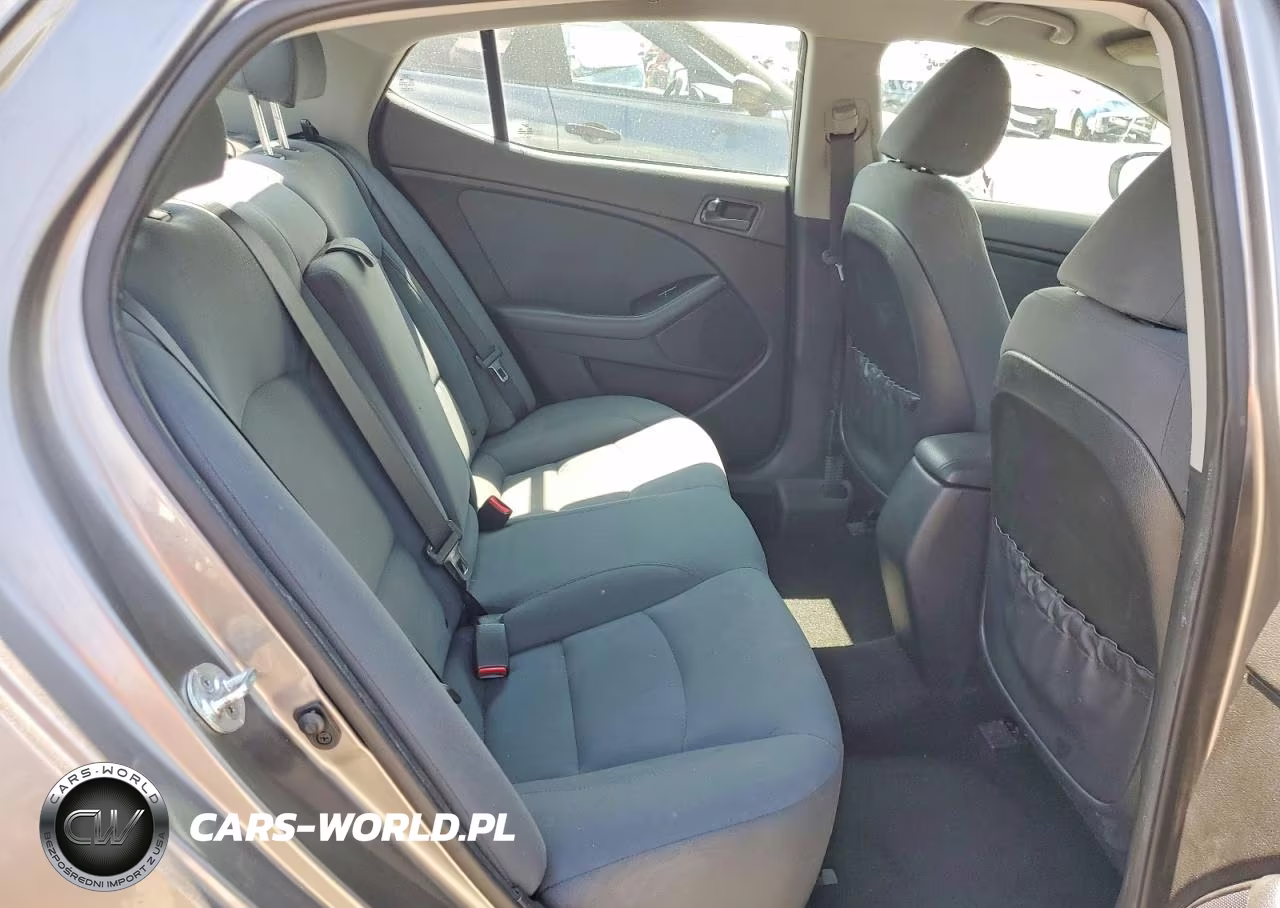 2015 Kia Optima Lx VIN:5XXGM4A7XFG467083 - 10
