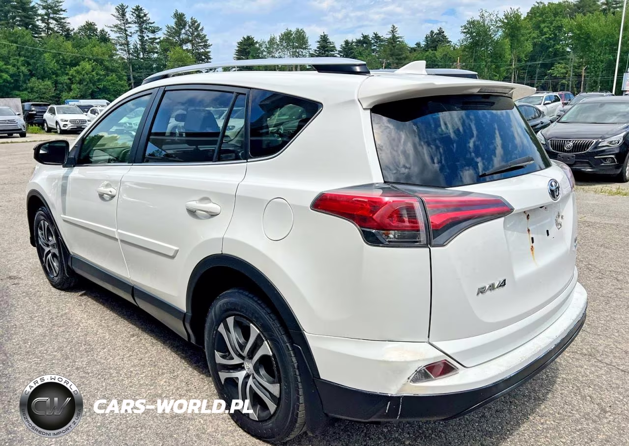 2016 Toyota Rav4 Le VIN:JTMBFREV0GJ100071 - 3