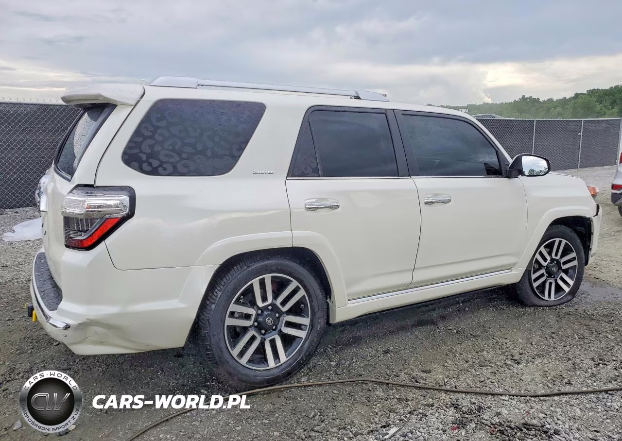 2018 Toyota 4Runner Limited VIN:JTEZU5JR5J5170974 - 3