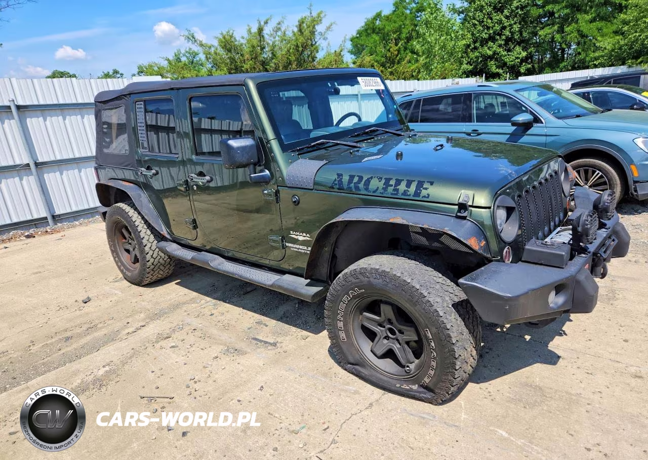 2009 Jeep Wrangler Unlimited Sahara VIN:1J4GA59199L733965 - 4