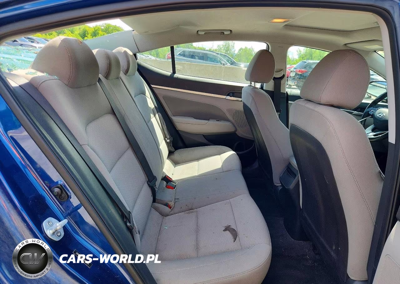 2019 Hyundai Elantra Value Edition VIN:5NPD84LF6KH454664 - 10