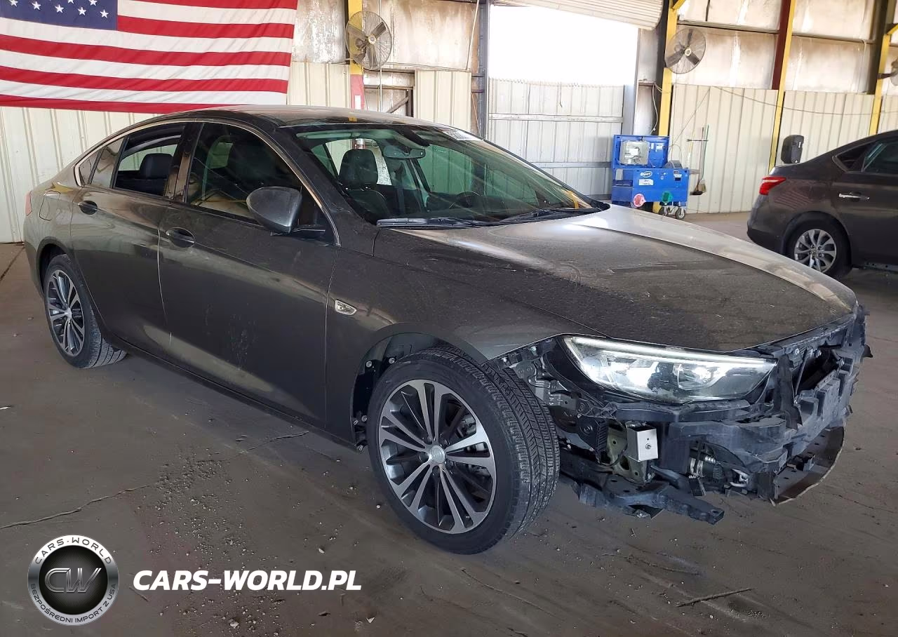 2018 Buick Regal Essence VIN:W04GP6SX7J1090163 - 4