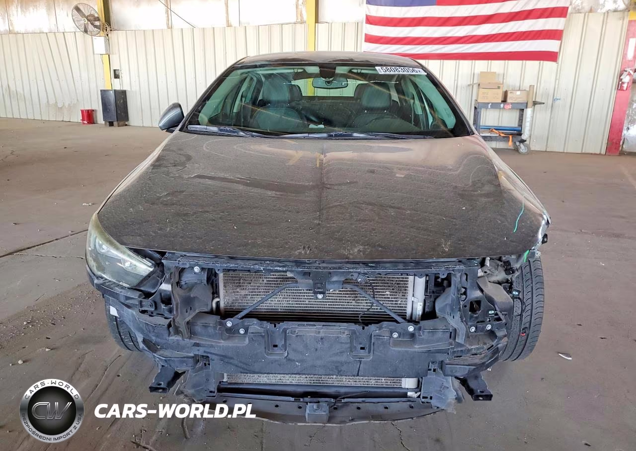 2018 Buick Regal Essence VIN:W04GP6SX7J1090163 - 5