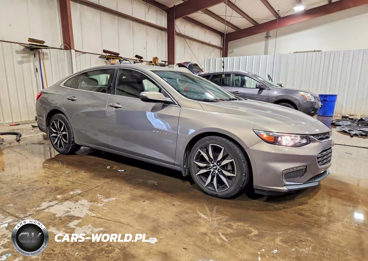 2017 Chevrolet Malibu Lt VIN:1G1ZE5ST1HF265671 - 4