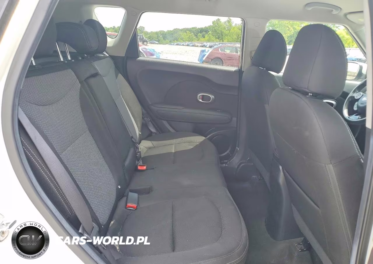 2018 Kia Soul + VIN:KNDJP3A50J7568768 - 10