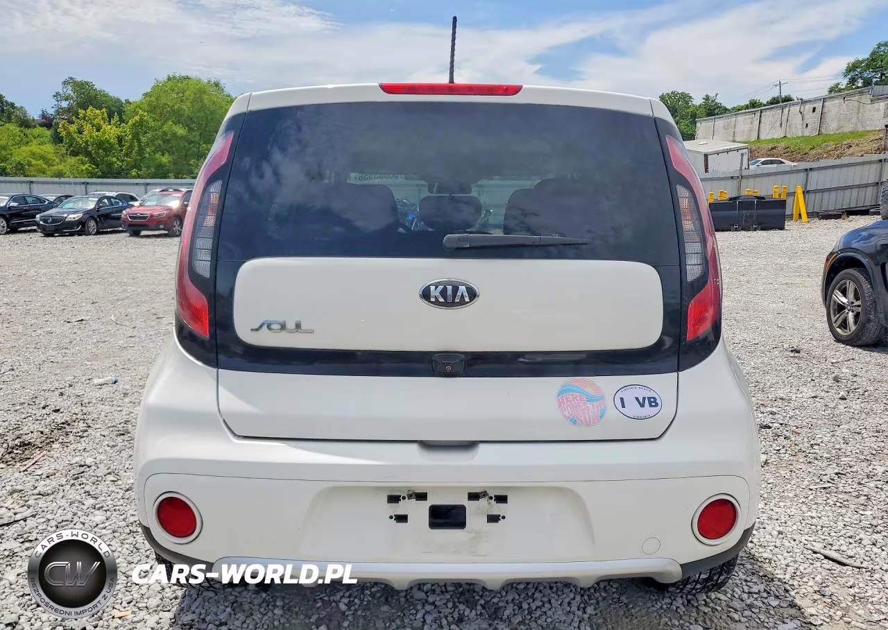 2018 Kia Soul + VIN:KNDJP3A50J7568768 - 6