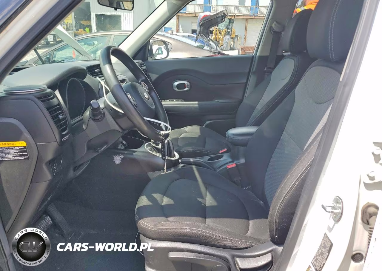 2018 Kia Soul + VIN:KNDJP3A50J7568768 - 7
