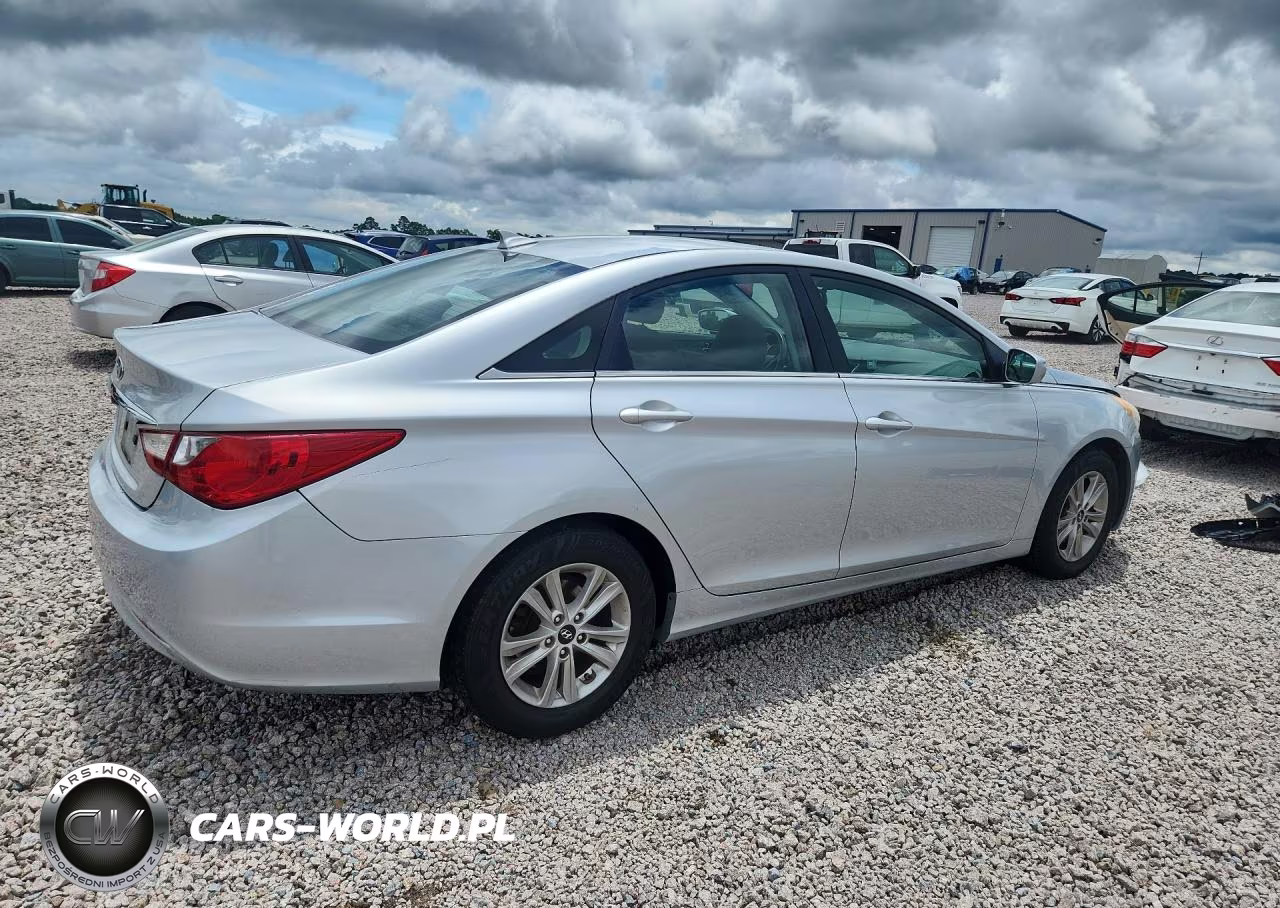 2013 Hyundai Sonata Gls VIN:5NPEB4AC0DH728085 - 3