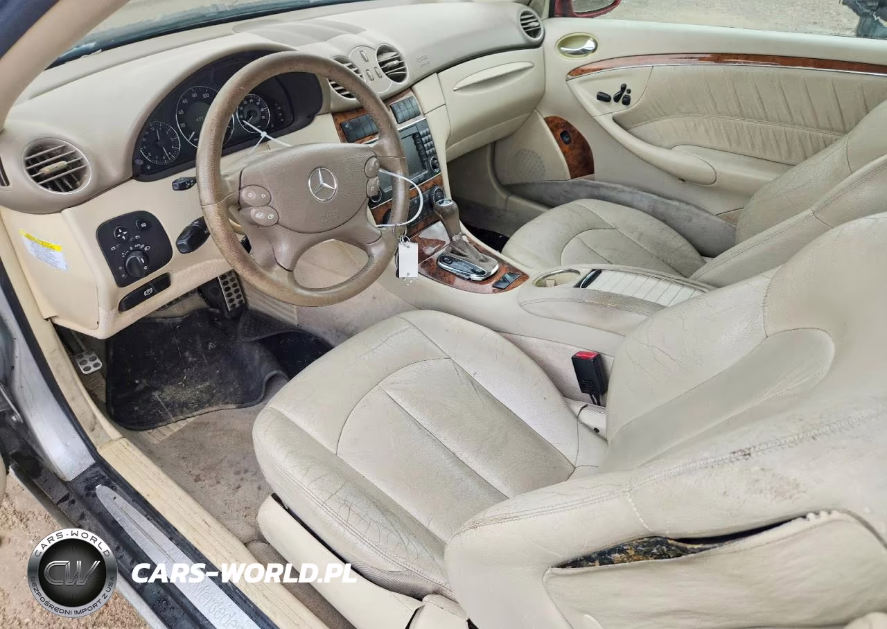 2007 Mercedes-Benz Clk 350 VIN:WDBTK56F17T077838 - 8