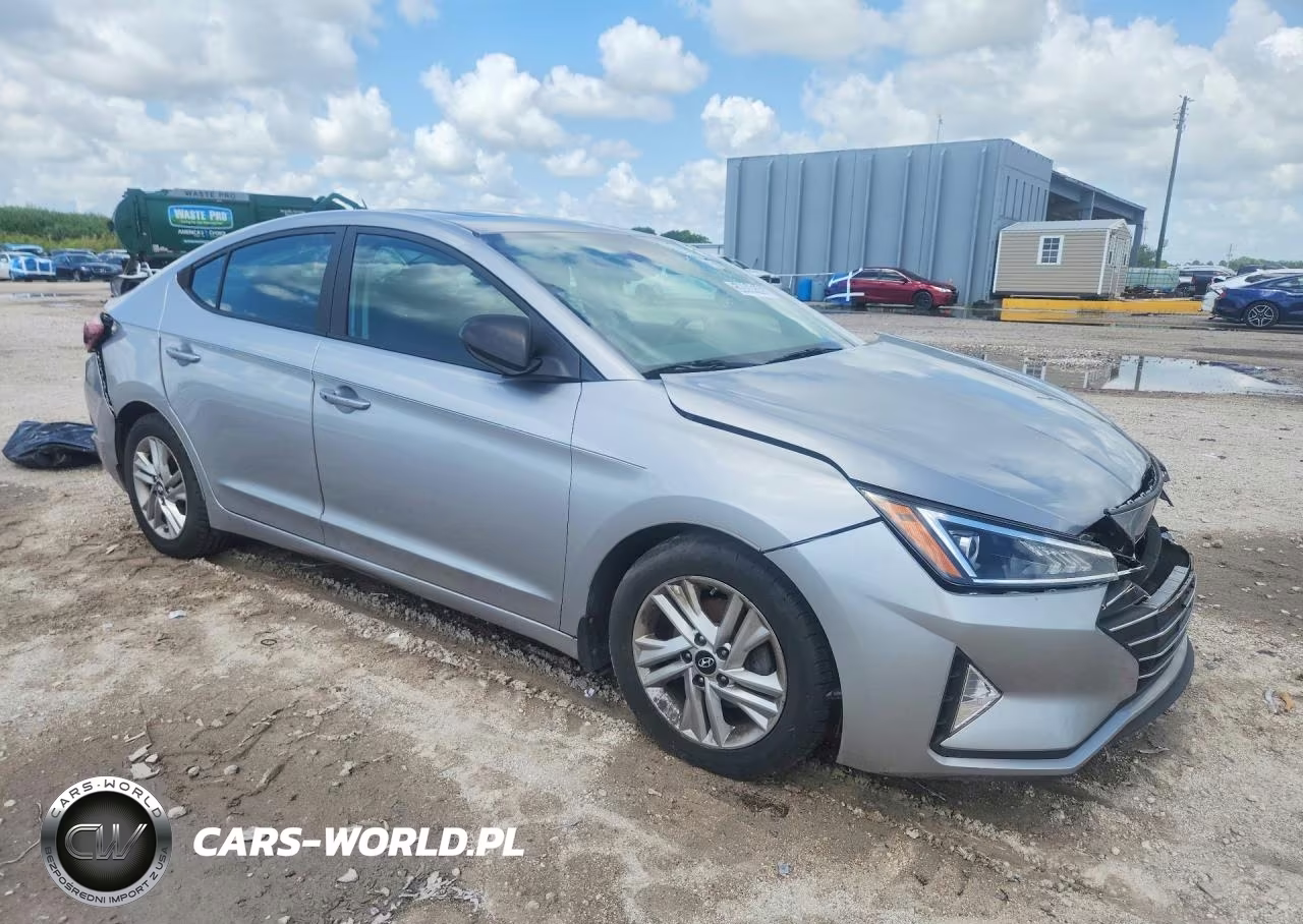 2020 Hyundai Elantra Value Edition VIN:5NPD84LFXLH590121 - 4