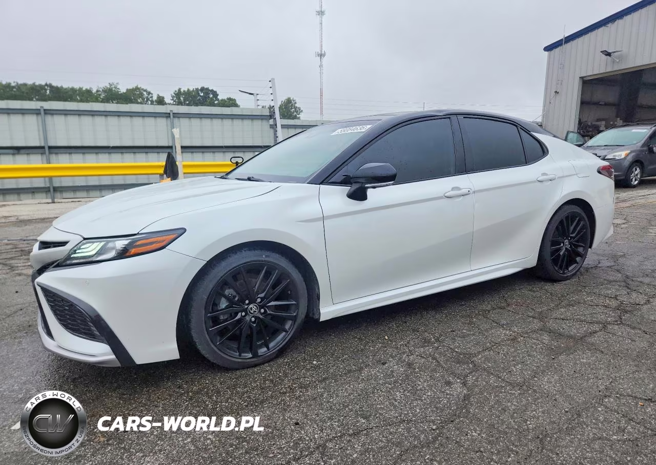 2022 Toyota Camry Xse V6 – zdjęcie 1 z 12