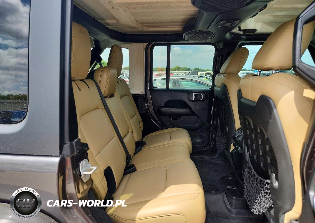 2018 Jeep Wrangler Unlimited Rubicon VIN:1C4HJXFG0JW148712 - 11