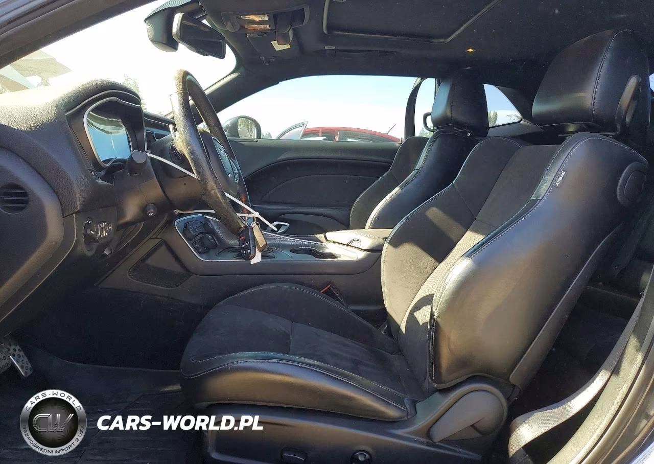2017 Dodge Challenger Gt VIN:2C3CDZGG5HH593939 - 7