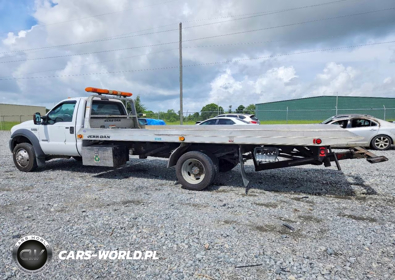 2005 Ford F550 Super Duty VIN:1FDAF56P25EB90023 - 3