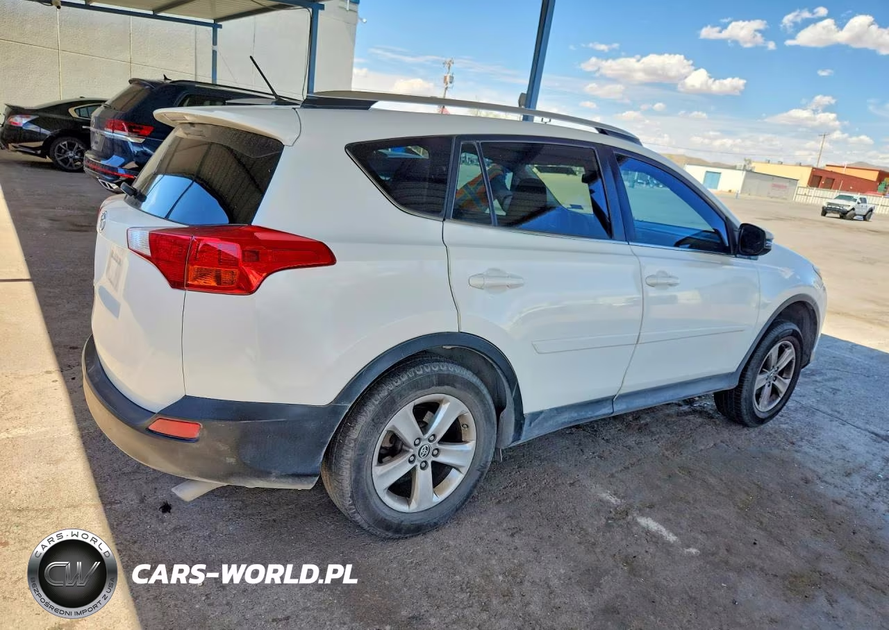 2015 Toyota Rav4 Xle VIN:2T3WFREV7FW226543 - 3