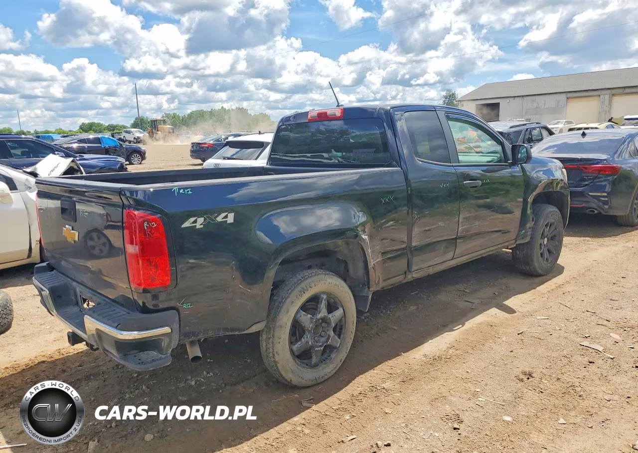 2015 Chevrolet Colorado VIN:1GCHTAEA1F1185244 - 3